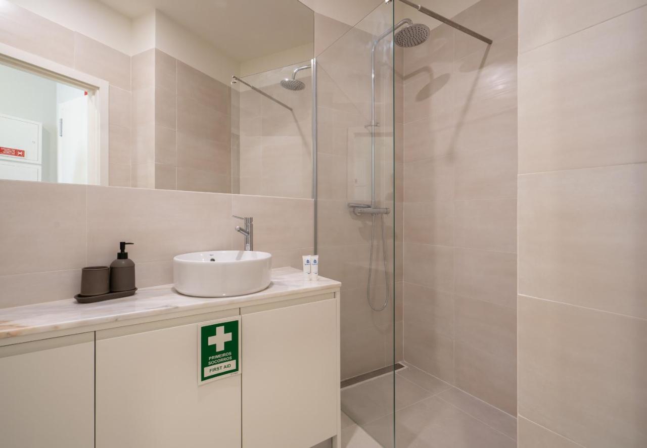 Host Wise - Enchanting Design Flat - Premium Location Porto Bagian luar foto