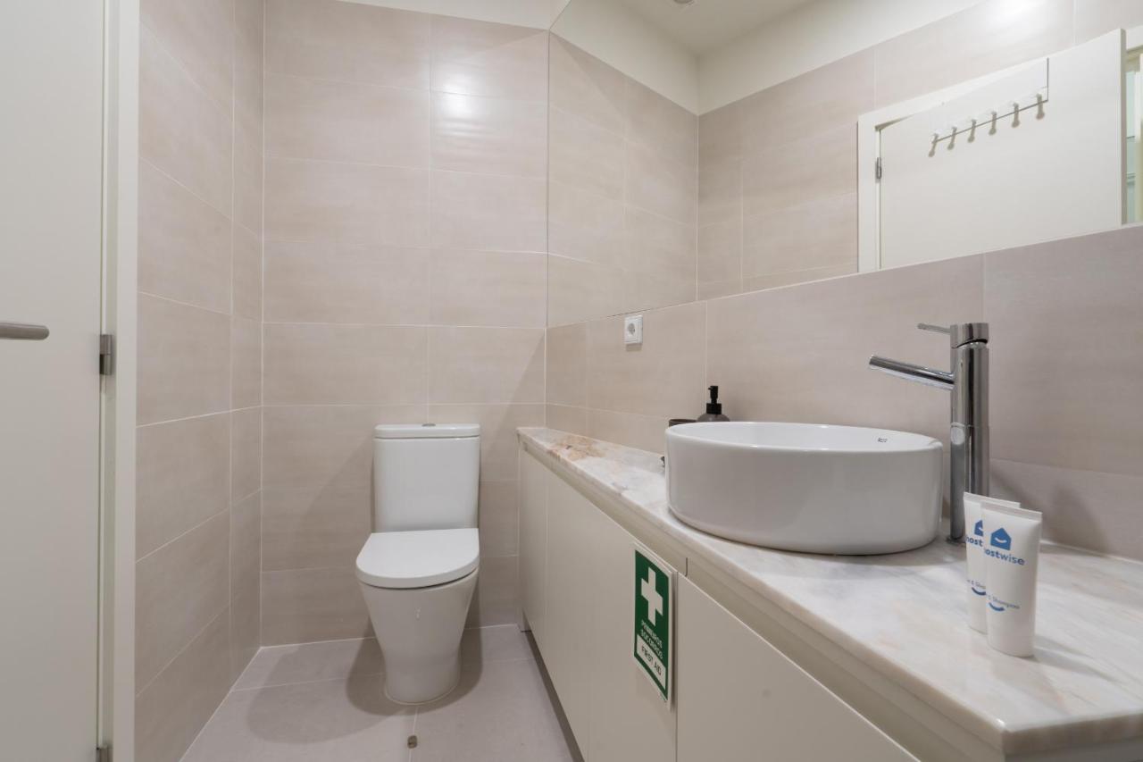 Host Wise - Enchanting Design Flat - Premium Location Porto Bagian luar foto